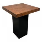 Statafel zuil te huur bij vanBos Barneveld. Deze moderne en elegante zuil biedt een unieke en stijlvolle oplossing voor uw evenement, perfect voor een chique uitstraling bij borrels, recepties of beurzen.